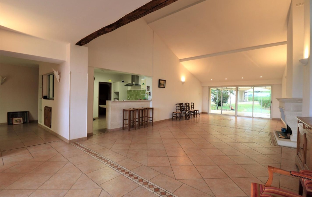 CAP VENDIS : Maison / Villa | BAYON-SUR-GIRONDE (33710) | 229 m2 | 376 920 € 